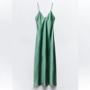 Green satin Zara dress. Only worn once. Great condition!